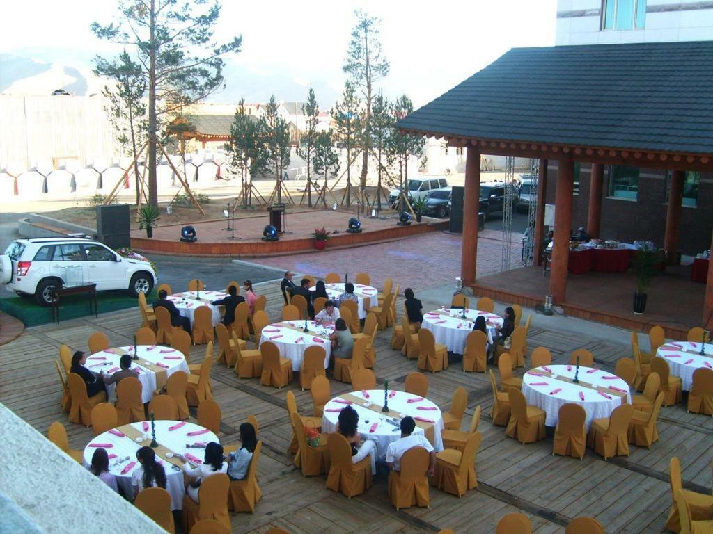 Sunjin Grand Hotel Ulaanbaatar Exterior photo